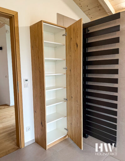 Schreiner Neuburg | Holzwerk Neuburg – Badmöbel Schrank